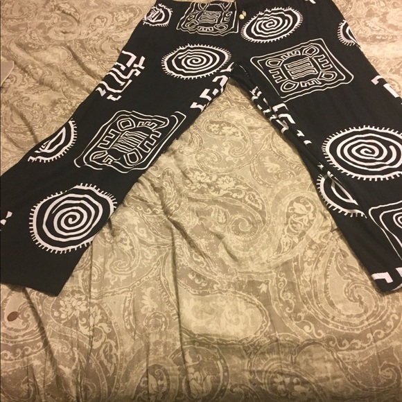 FINAL REDUCTION! African Print Pants and Top Set - Picture 2 of 6